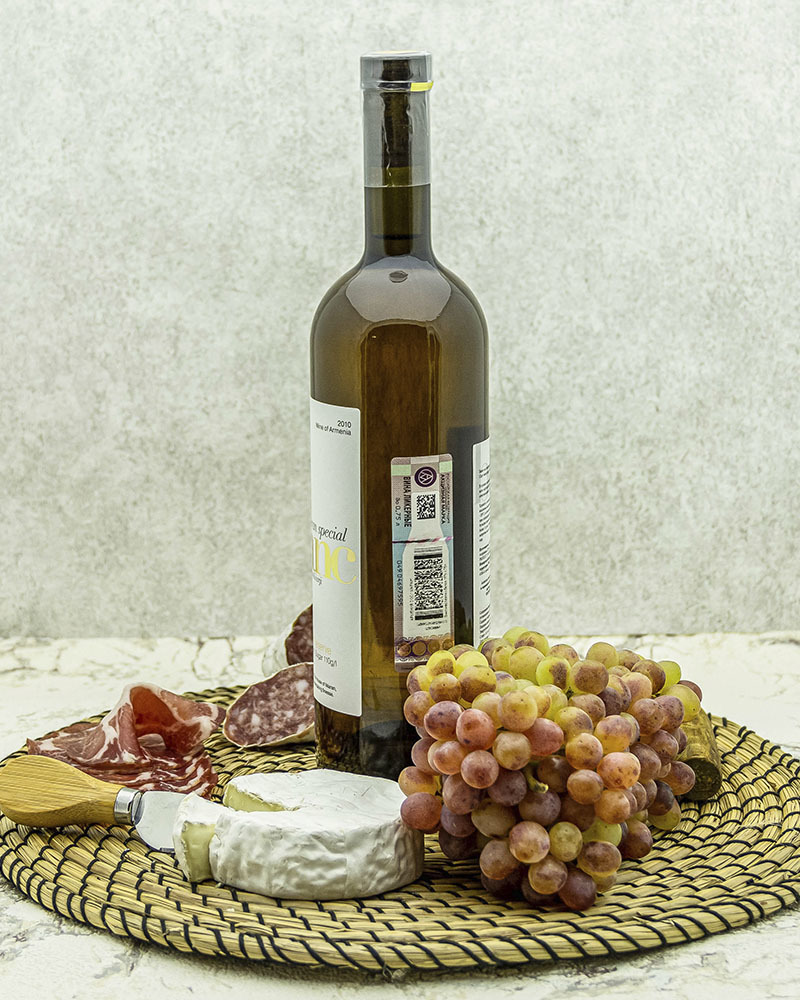 Вино Maran Winery Авагини Белое Ликерное 2010 г.у. 16,0% 0,75 л