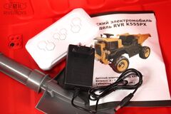 Грузовик с кузовом K555PX с дистанционным управлением