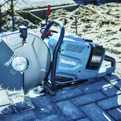 Резчик аккумуляторный Makita CE001GZ