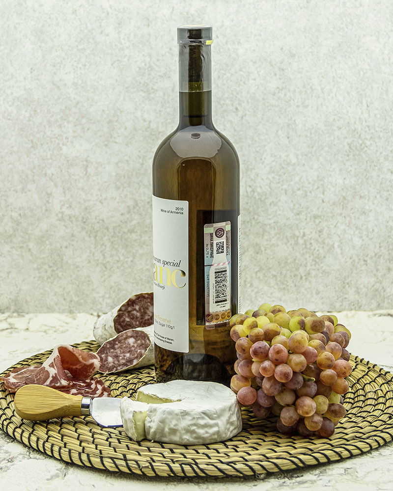 Вино Maran Winery Авагини Белое Ликерное 2010 г.у. 16,0% 0,75 л