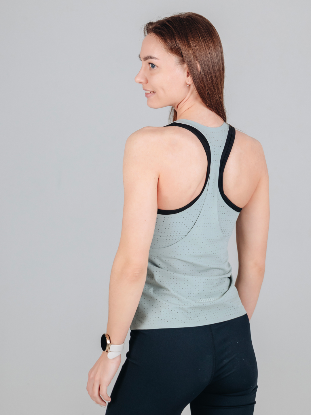 Женская спортивная майка Noname Pace Singlet 26 dusty green - 4