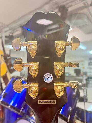 Электроакустическая гитара Epiphone EJ-200SCE Vintage Sunburst