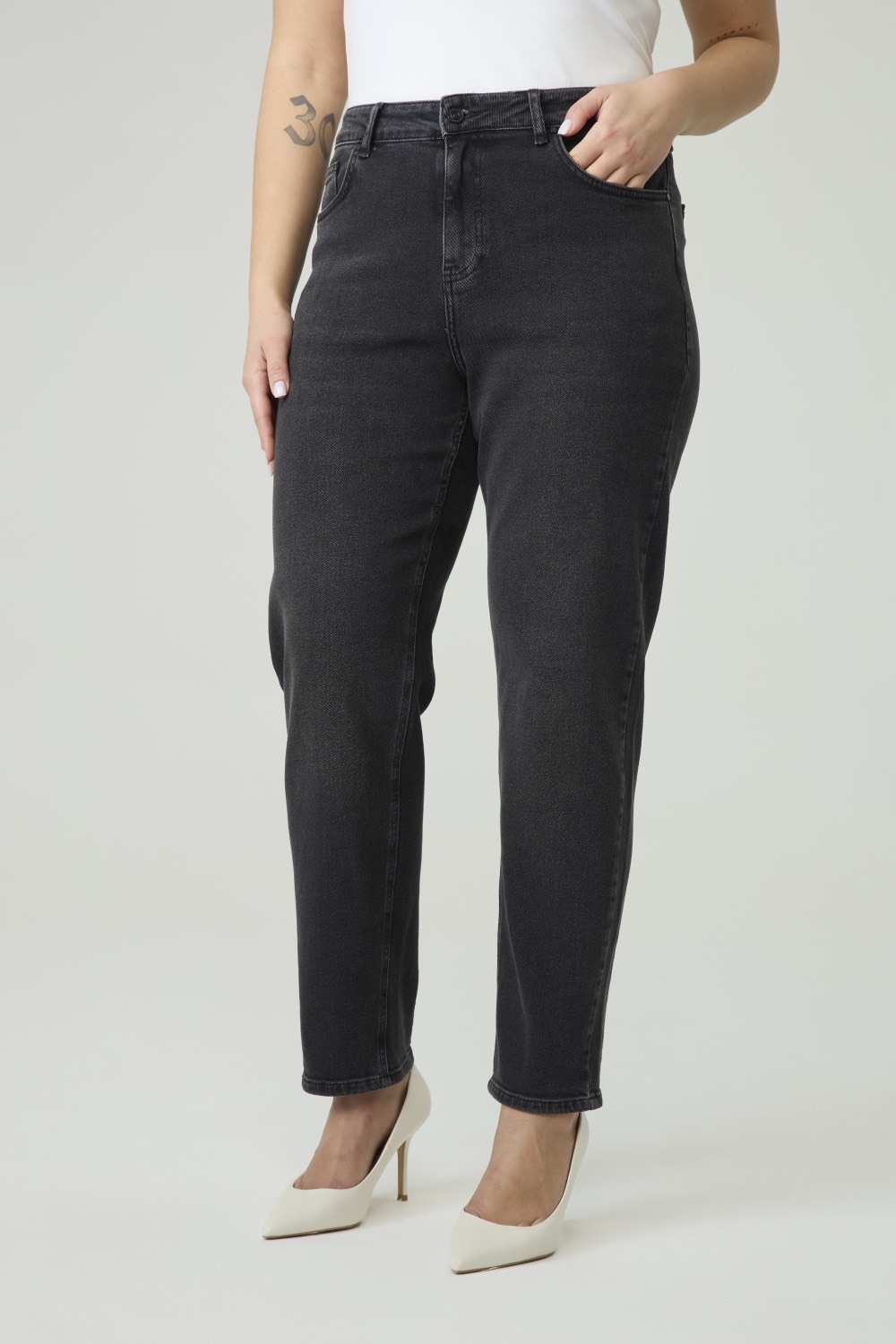 Джинсы Mom fit, черный