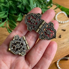 Петли для шкатулок фигурные 