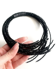 83057 - Колье ЛАПЫ многослойное из чешского гранёного бисера (АНАЛОГ SWAROVSKI) черный