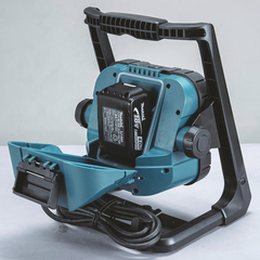 Аккумуляторный фонарь Makita DEADML805
