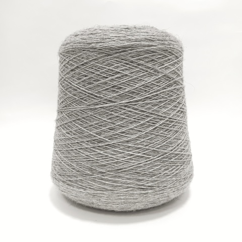 Бобинная пряжа Merino Mariola. Цвет: светло-серый. 100% меринос. 50г/232м. Цена указана за 50г