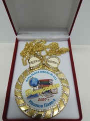 Медаль со стразами 