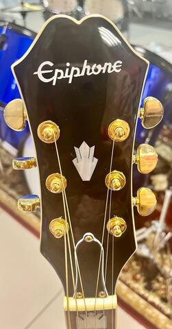 Электроакустическая гитара Epiphone EJ-200SCE Vintage Sunburst