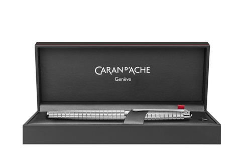 Ручка перьевая Caran d’Ache Leman Slim Lights, F (4791.376)