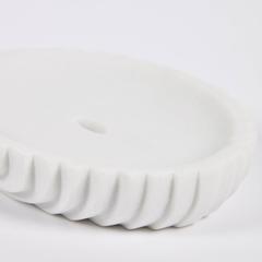 Мыльница из белого искусственного камня Ateneas