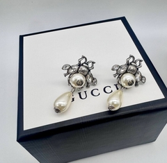 Серьги МУХИ с подвесками из жемчуга style by GuCCI