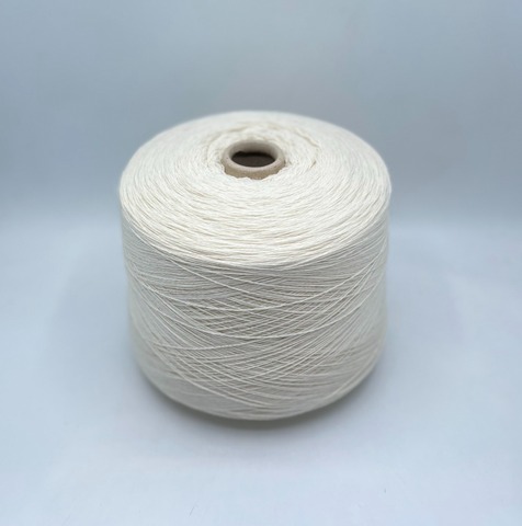 Millefili (пр.Италия). 2/15 750м/100гр, 70% Меринос, 30% Кашемир, цвет-Молочный(1241), арт.35087