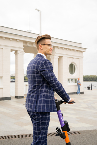 Мужской костюм тройка Slim Fit Danila Barcelo 11/146