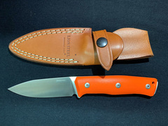 Фото Нож с фиксированным клинком LionSteel B35, сталь Sleipner, рукоять оранжевый G10