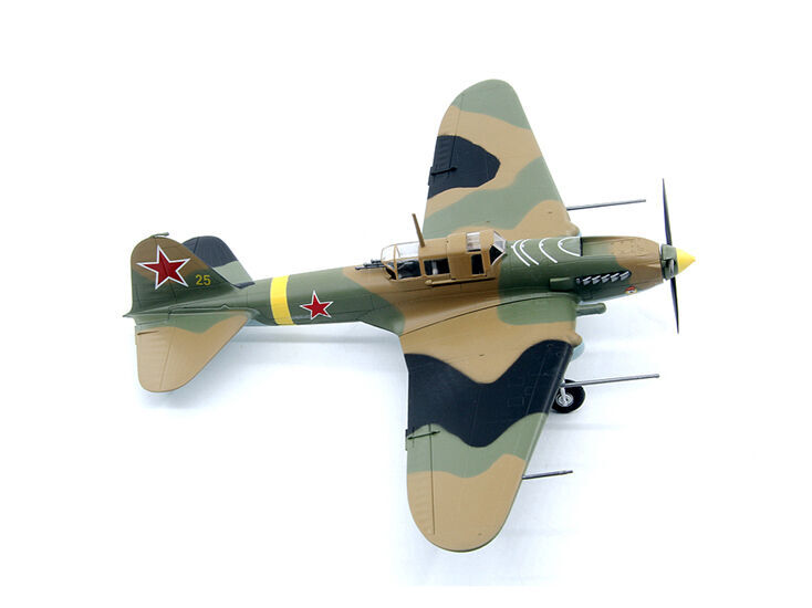 Модель Советский Штурмовик IL-2M3 масштаб 1:72