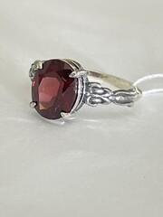Сарла-гранат (серебряное кольцо)