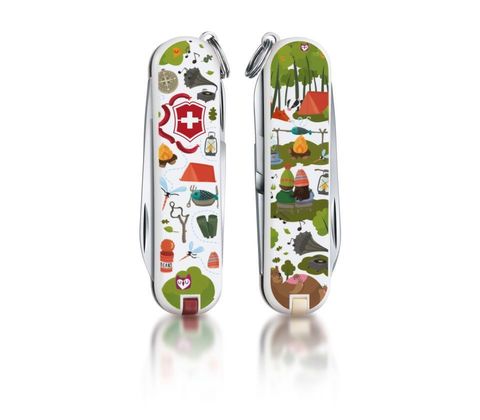 Нож-брелок Victorinox Classic LE 2015, 58 mm Nature Adventure (0.6223.L1505)