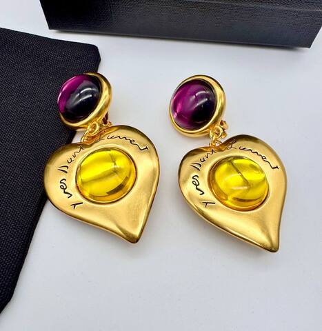 Серьги клипсы из латуни YSL с подвеской сердце в винтажном стиле