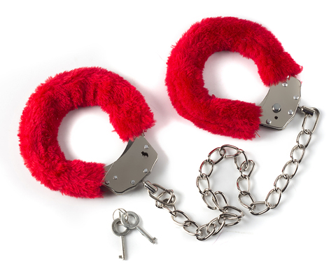Меховые оковы на ноги BONDAGE