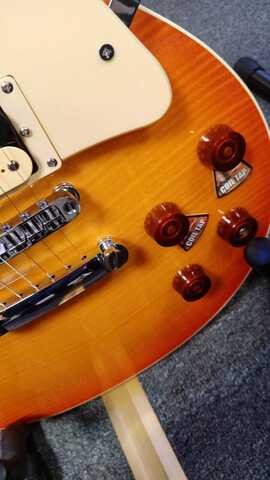 AIERSI LP-24 Sweet Honey Burst