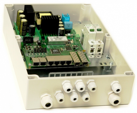 Коммутатор TFortis PSW-2G6F+