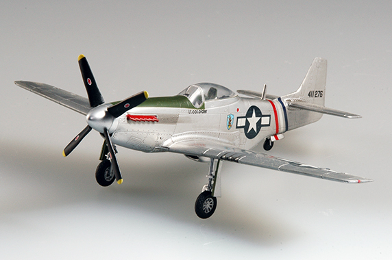 Модель Истребитель ВВС США P-51D Мustang масштаб 1:72