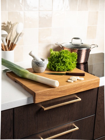 Half-Moon Cutting Board Half-Moon Cutting Board