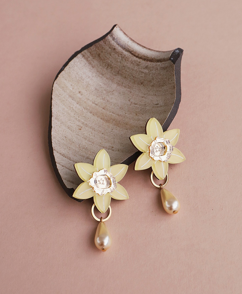Серьги Daffodil Pearl Studs
