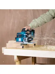 Аккумуляторный рубанок Makita DKP181ZU