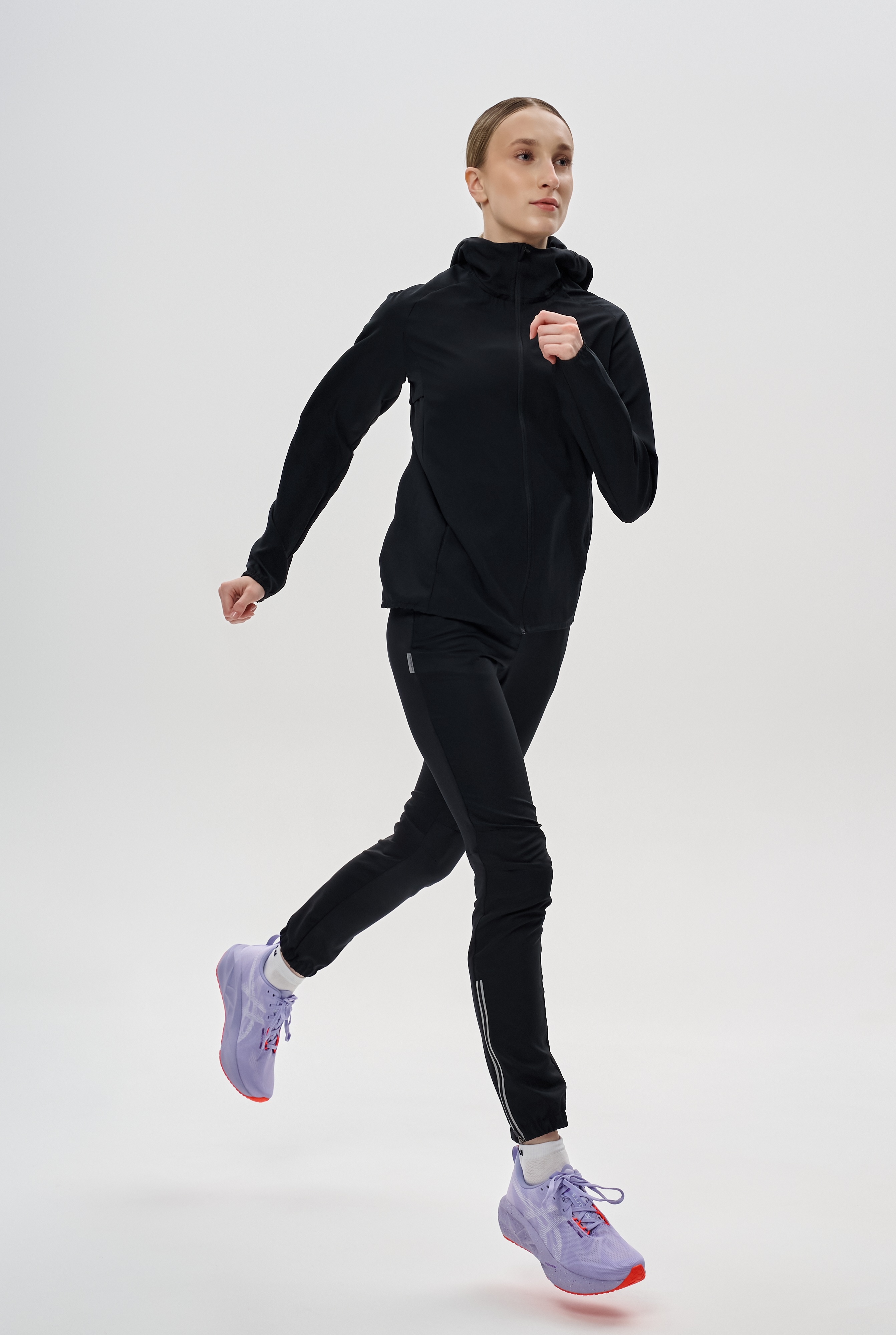 Женская спортивная ветровка Nordski Runway black - 20