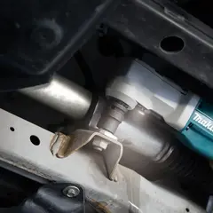 Аккумуляторный ударный гайковерт Makita DTL300Z