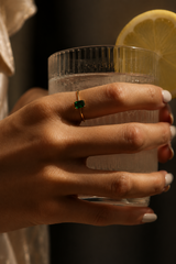 Кольцо "Льдинка" золочение с изумрудным фианитом