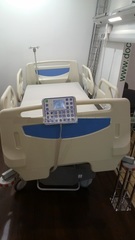 Кровать медицинская функциональная секционной конструкции латеральными (боковыми) наклонами ложа , арт. КФ-300