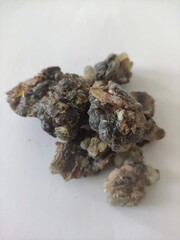 Ладан чёрный «Ходжари» 100 г — Boswellia sacra Оман в упаковке Добрый Пастырь