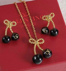 sergi-yuvelirnye-dve-vishni-na-vetochke-style-by-valentino