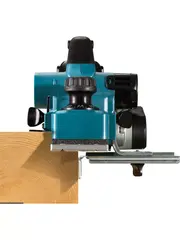 Аккумуляторный рубанок Makita DKP181ZU