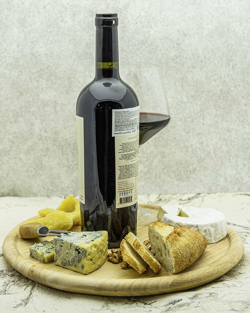 Вино Alluria Красное сухое 2016 г.у. 13,5%, 0,75 л, Армения