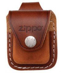 Фото Чехол ZIPPO для широкой зажигалки, кожа, с кожаным фиксатором на ремень, коричневый, 57x30x75 мм