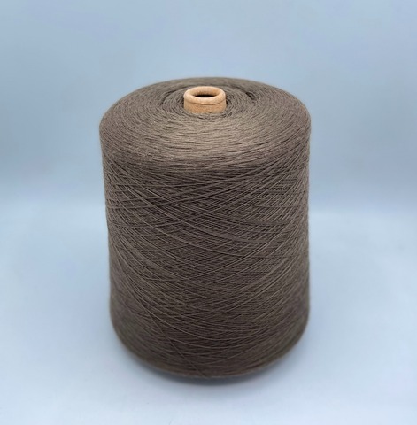 E.Miroglio (пр.Италия),art-Siva 2/28 1400м/100гр, 50% меринос, 50% акрил, цвет-Светло-коричневый(5/765), арт.33425