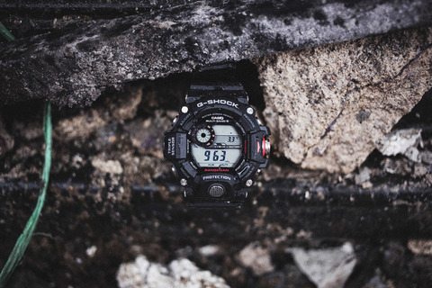 Часы Casio GW-9400-1ER