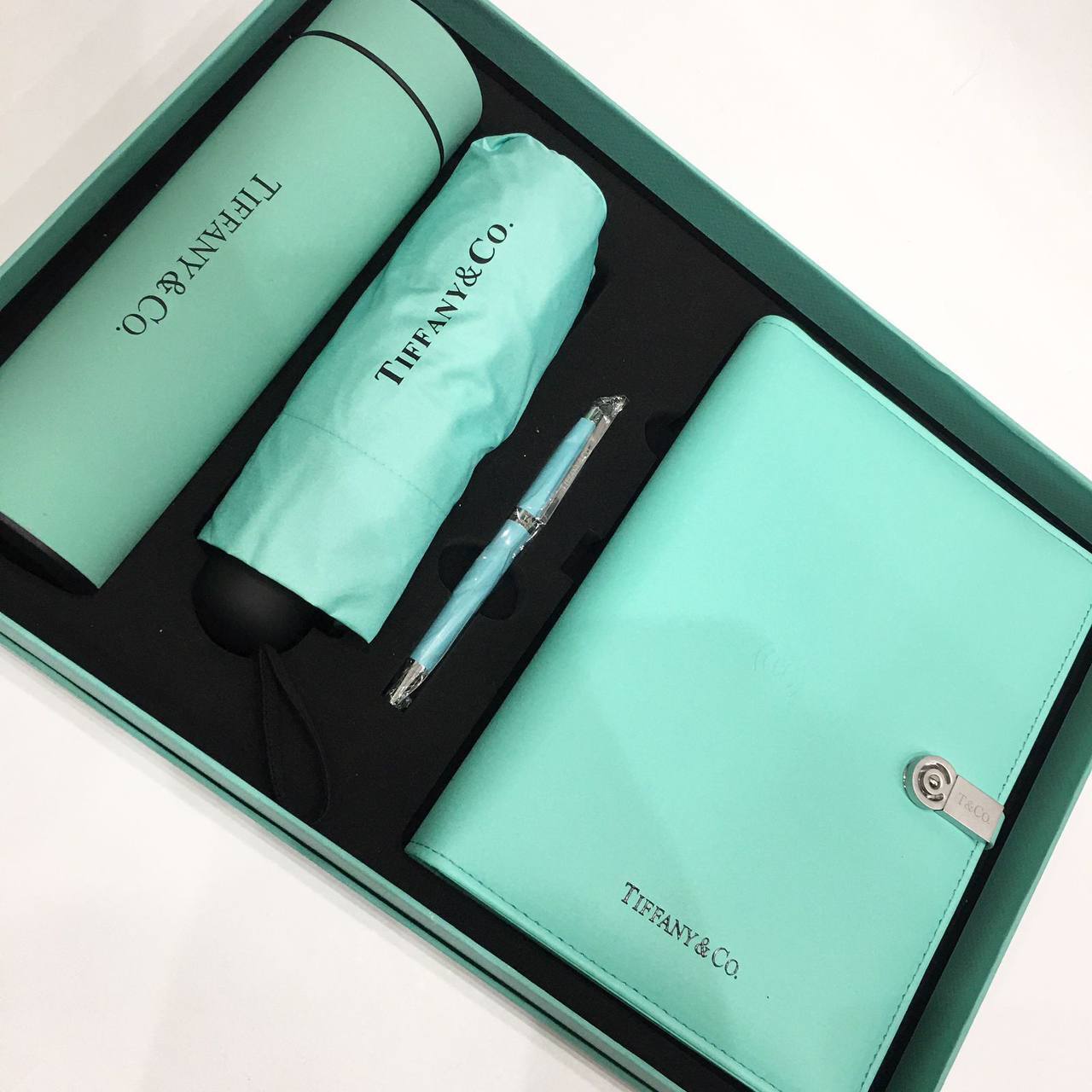 Подарочный набор Tiffany & Co эксклюзивный стильный аксессуар Подарочный набор Tiffany & Co эксклюзивный стильный аксессуар