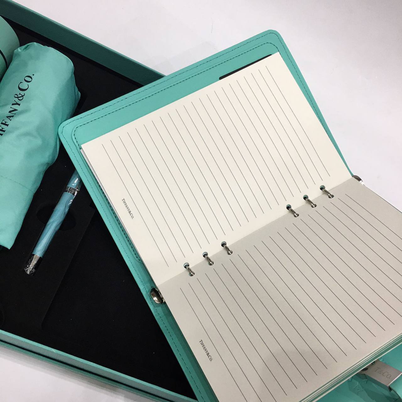 Подарочный набор Tiffany & Co эксклюзивный стильный аксессуар Подарочный набор Tiffany & Co эксклюзивный стильный аксессуар