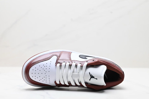 Air Jordan 1 Low SE 'Dark Pony' 