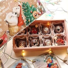 Шоколадные конфеты «Елочные шары» / 8 шт