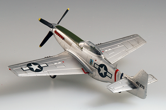 Модель Истребитель ВВС США P-51D Мustang масштаб 1:72