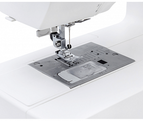 Швейная машина Janome Sewist 740 DC