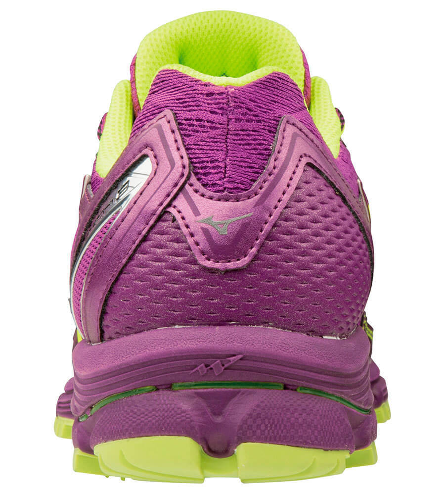 Кроссовки для бега женские Mizuno Wave Daichi 3 фиолетовые - 2