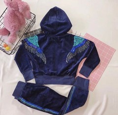 Костюм велюровый