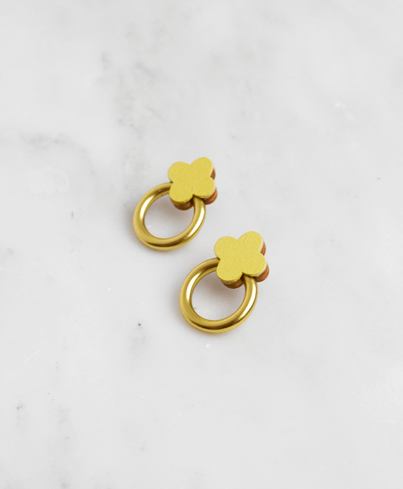 Серьги Elsa Studs in Chartreuse